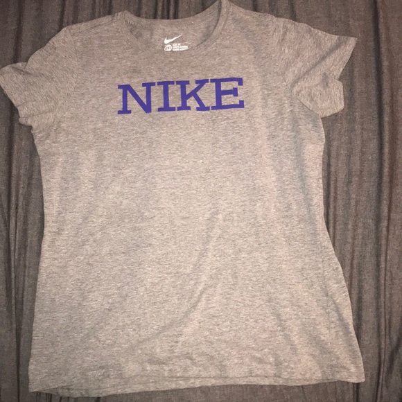 NIKE t-shirt - Picture 1 of 1